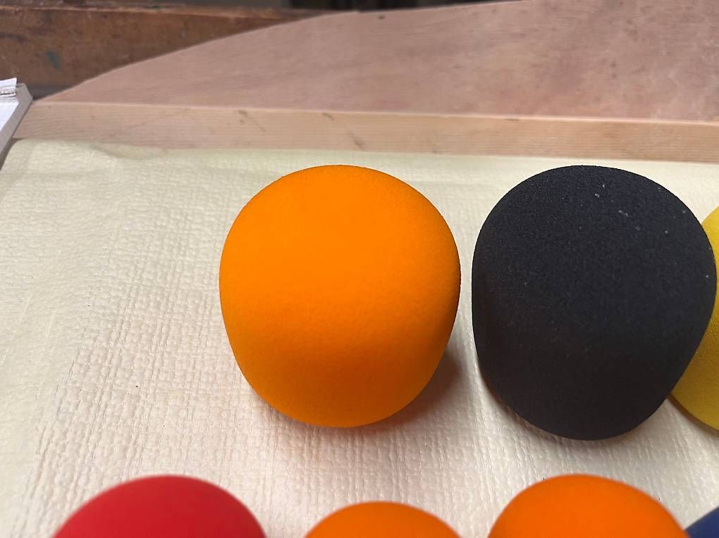 Microfoni: Lot de mousse protection pour micro – Nuovo e nell'imballaggio originale da Leysin venduto da velatara 2