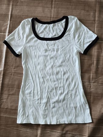 ​😍 Rippstrick T-Shirt - L - Weiss mit schwarzen Kontrasten