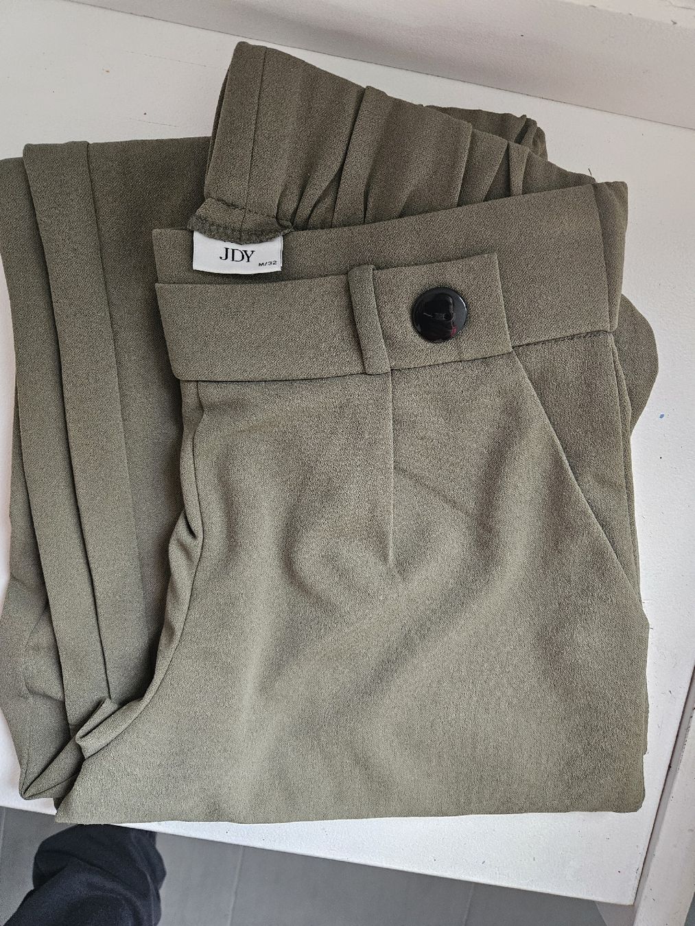 Only Pantaloni: Only hose – Nuovo e nell'imballaggio originale da Ennetbürgen venduto da LebuniaNW 1