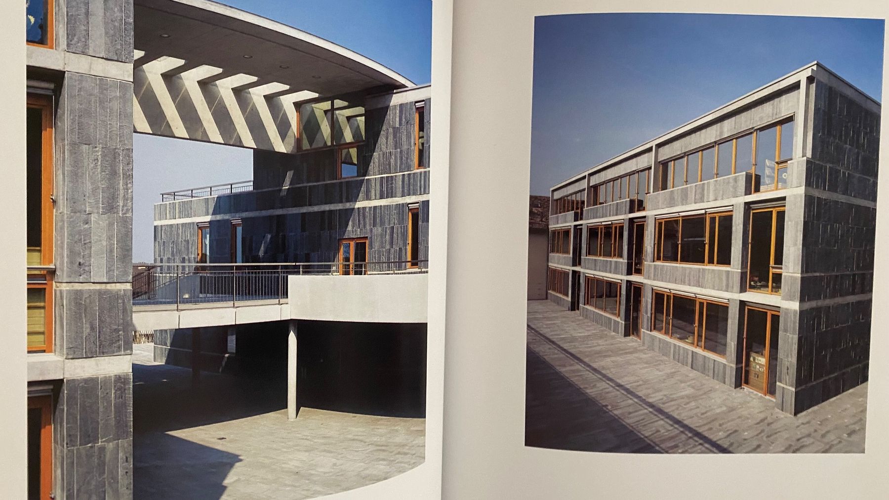 Libri: Devanthery& Lamuniere Four Examples Architektur 1996 – Usato da Bern venduto da Ensadinado 1