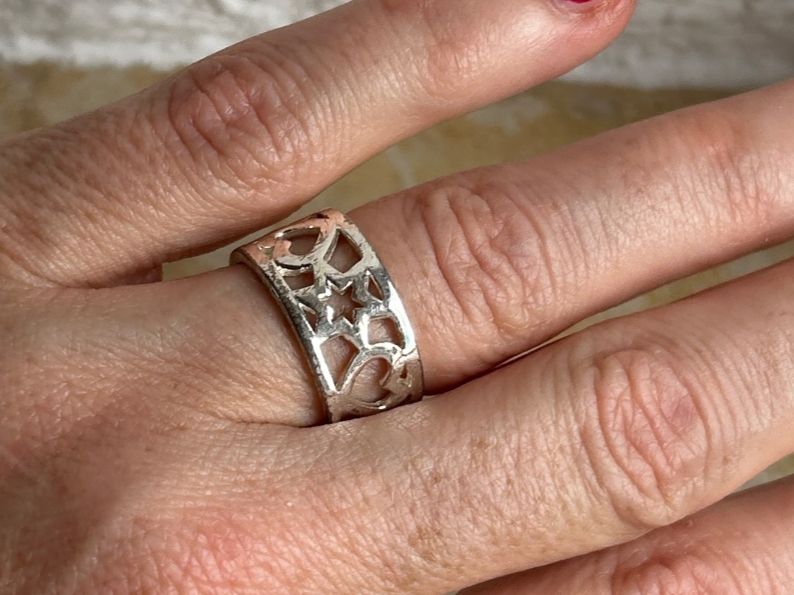 Anelli: Silber Ring mit Sternen & Herzen (54) – Usato da Dittingen venduto da Bellevista
