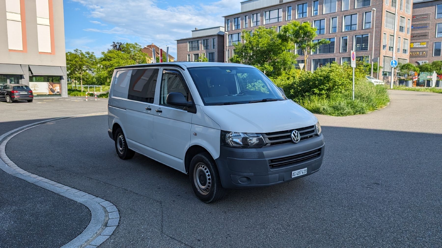 VW Veicoli da campeggio: VW T5 Camper 2.0 TDI 102PS – Usato da Arisdorf venduto da Tam_97 5
