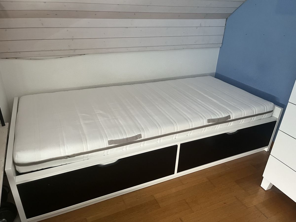Ikea Lits: Bett mit Stauraum 90x200 (mit oder ohne Matratze) – D'occasion à Rheinfelden par non_ma5v