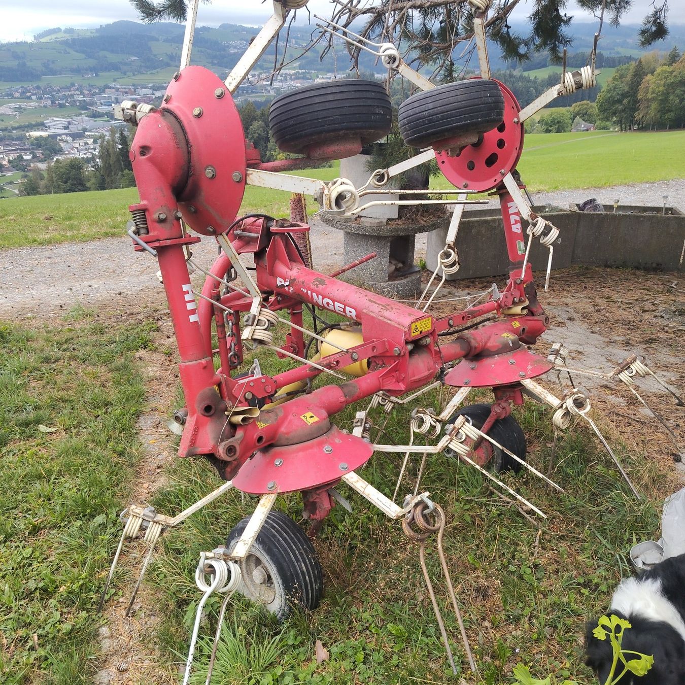 Tutte le macchine: Kreiselheuer Pöttinger Hit 47 – Usato da Herisau venduto da kobiza 2