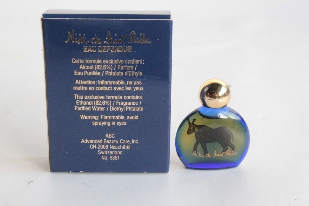 Profumi & Eau de Toilette: Eau défendue Niki de Saint Phalle Taureau 6 ml – Usato da Vandoeuvres venduto da Dom-Tom 1