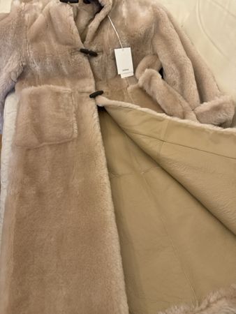TOTEME Shearling Mantel Gr. 38-40