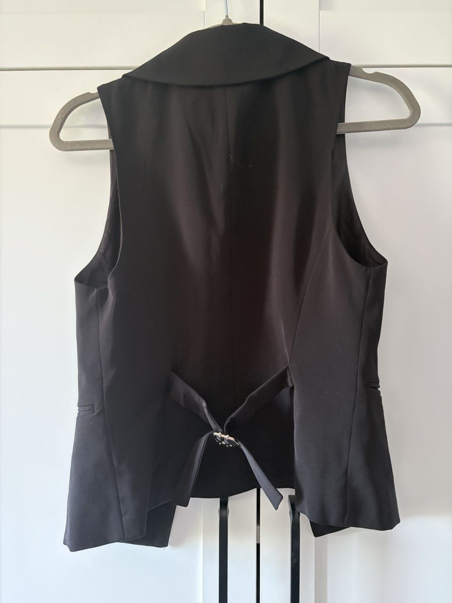 Gilets & Westen: Damen Weste schwarz Grösse S – Neu (gemäss Beschreibung) aus Rapperswil SG von Natalia_Ruzhyna 1