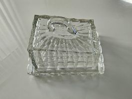 Schöne Vintage Butterdose aus Kristallglas mit Deckel