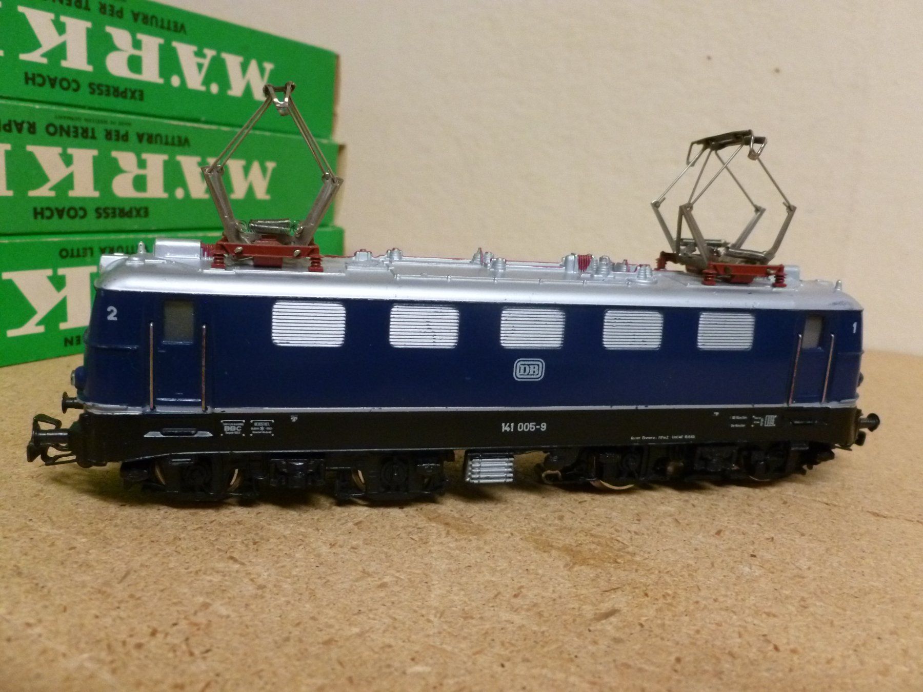 Märklin Modellini di ferrovie: blauer Schnellzug, mit Innenbeleuchtung – Usato da Oberbipp venduto da Vifu 6