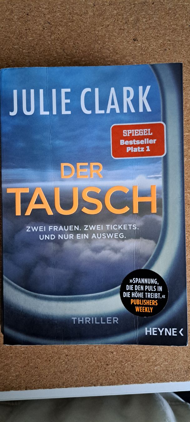 Libri: Der Tausch von Julie Clark – Usato da Herznach venduto da Waveriderin