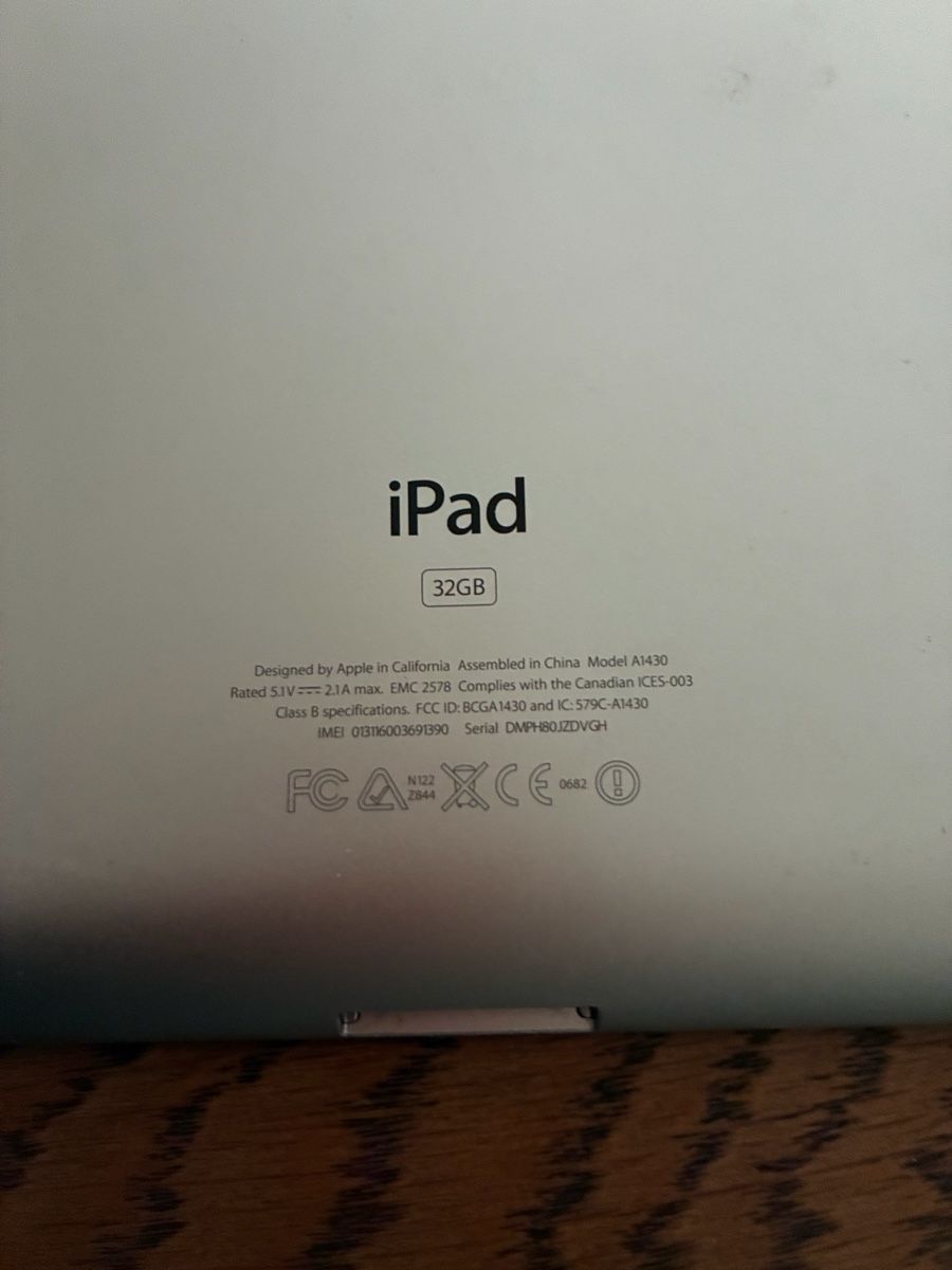 Apple Tablet PC: iPad 3 - alt – Gebraucht aus Saland von Francyherrera 2