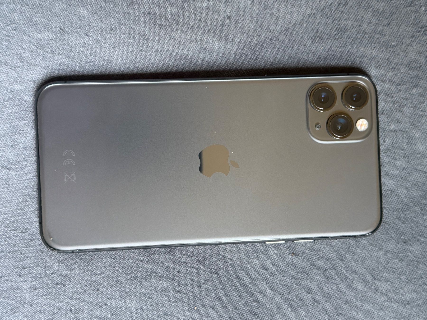 Apple Telefoni cellulari / Smartphones: iPhone 11 Pro Max, 64GB – Usato da Liebefeld venduto da den_6z6l 2