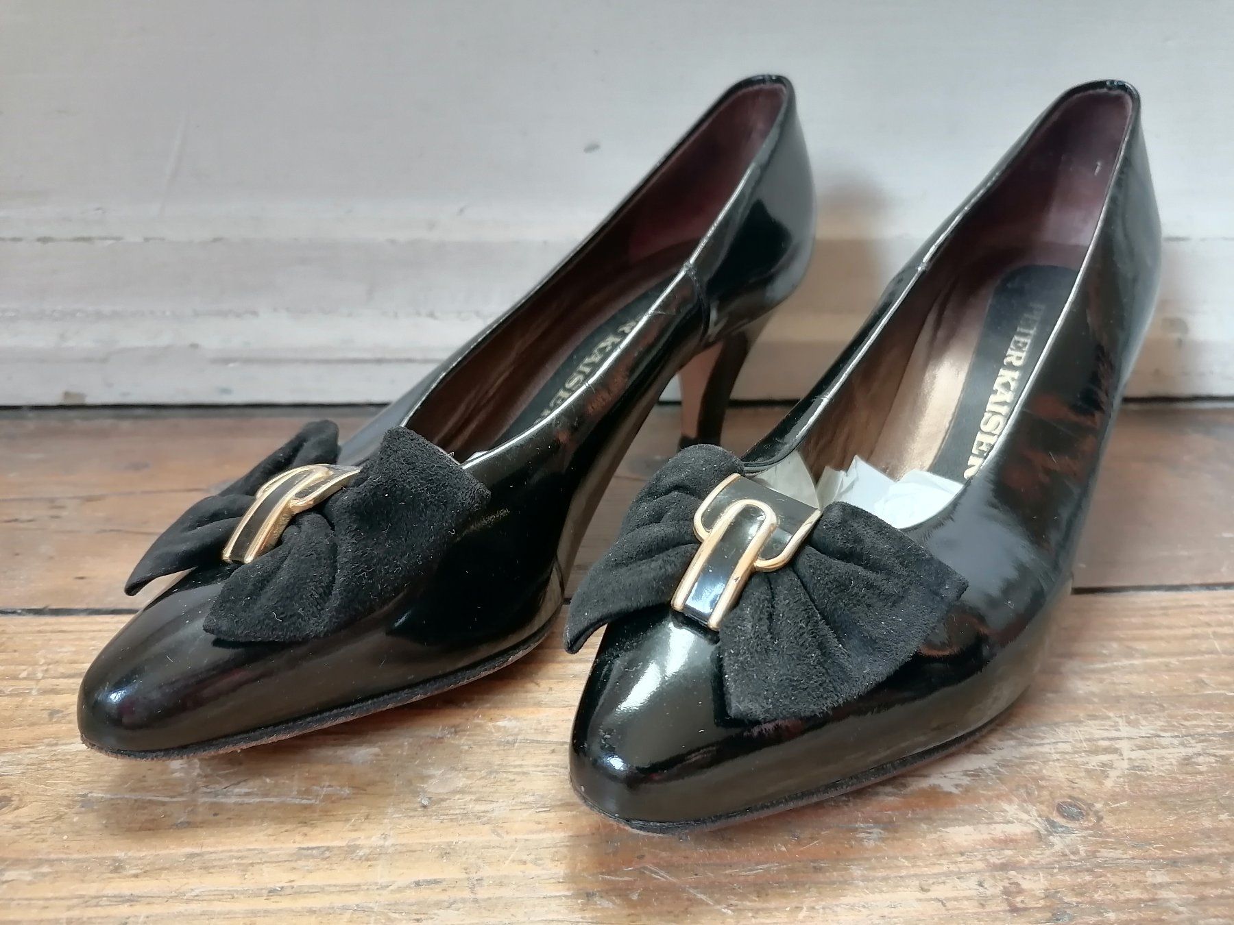 Kaiser Scarpe da donna: Peter Kaiser, Lack Leder schwarz, Grösse 4 1/2 – Usato da Basel venduto da Melodrom
