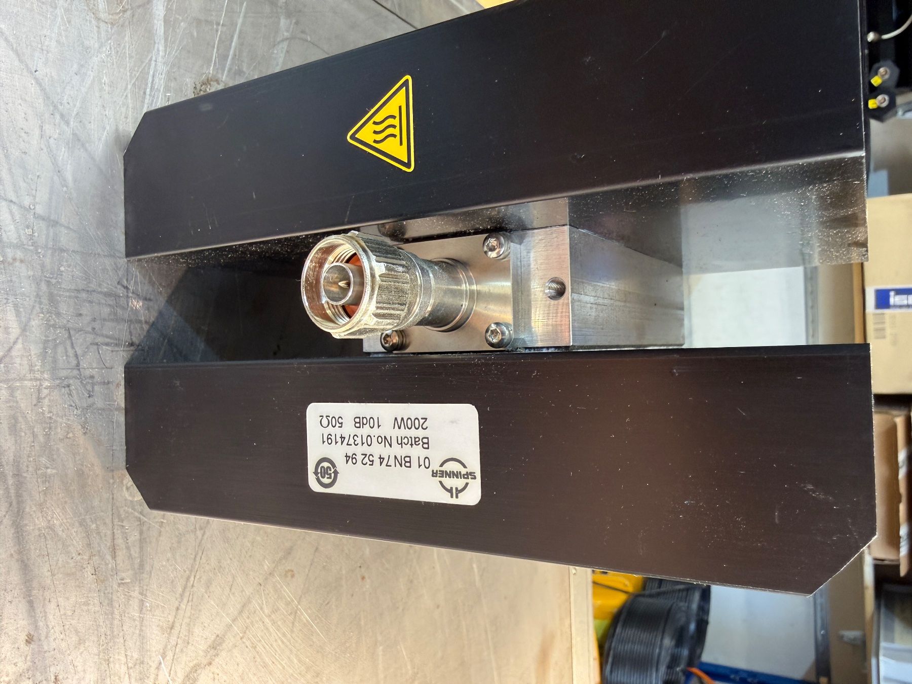 Radiocomunicazione: Spinner Dämpfungsglied 10dB-200Watt 50R – Usato da Lützelflüh-Goldbach venduto da Wurschdsalat 2