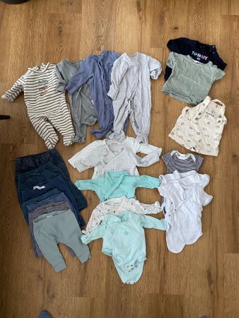 Babykleidung im Set / 3 Monate