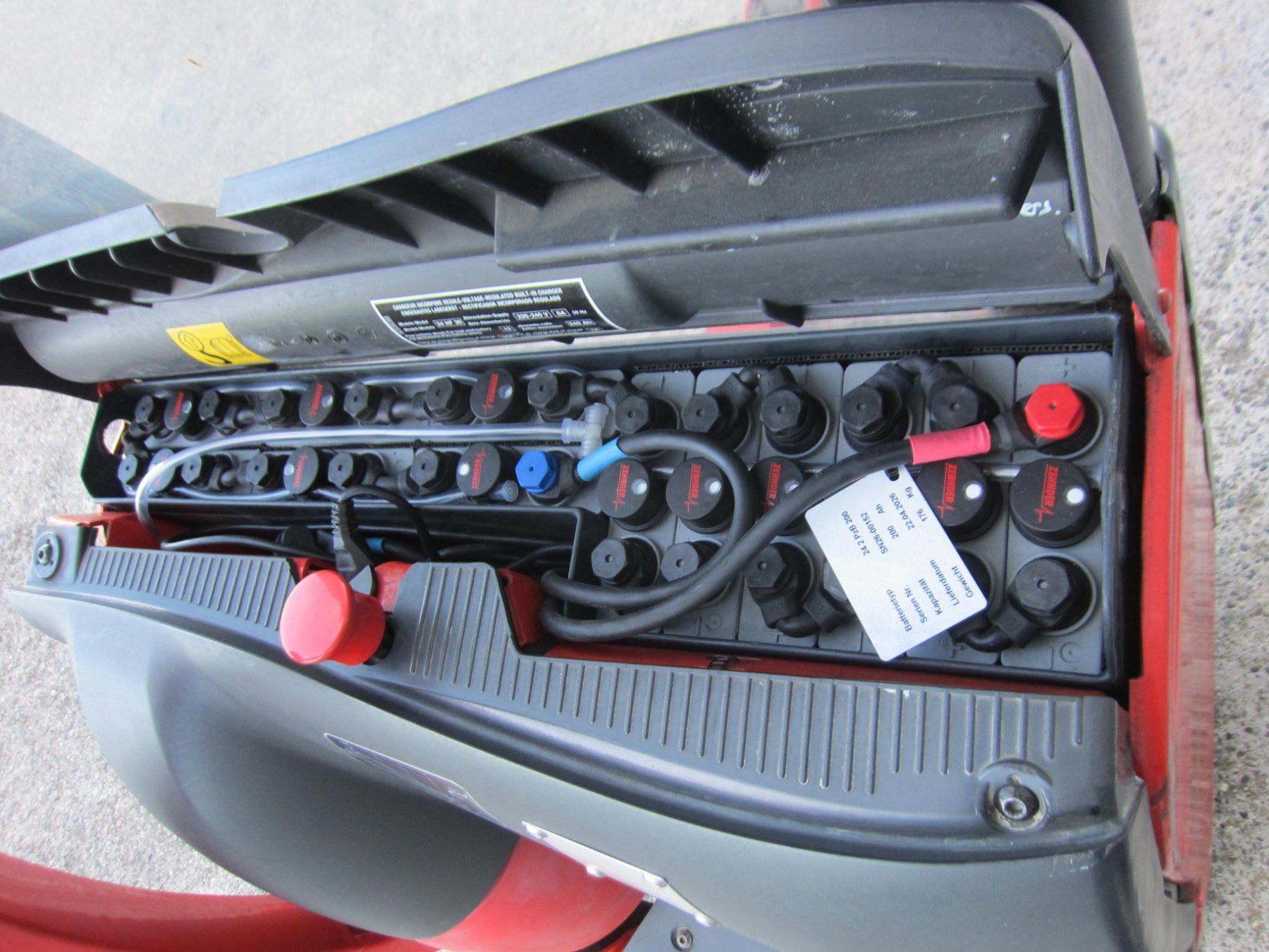 Linde Carrelli elevatori e a forche: Ameise, Deichselstapler max. 1200kg, 4.20m Triplex, Batt.neu – Usato da Hämikon venduto da Hochstapler99 6