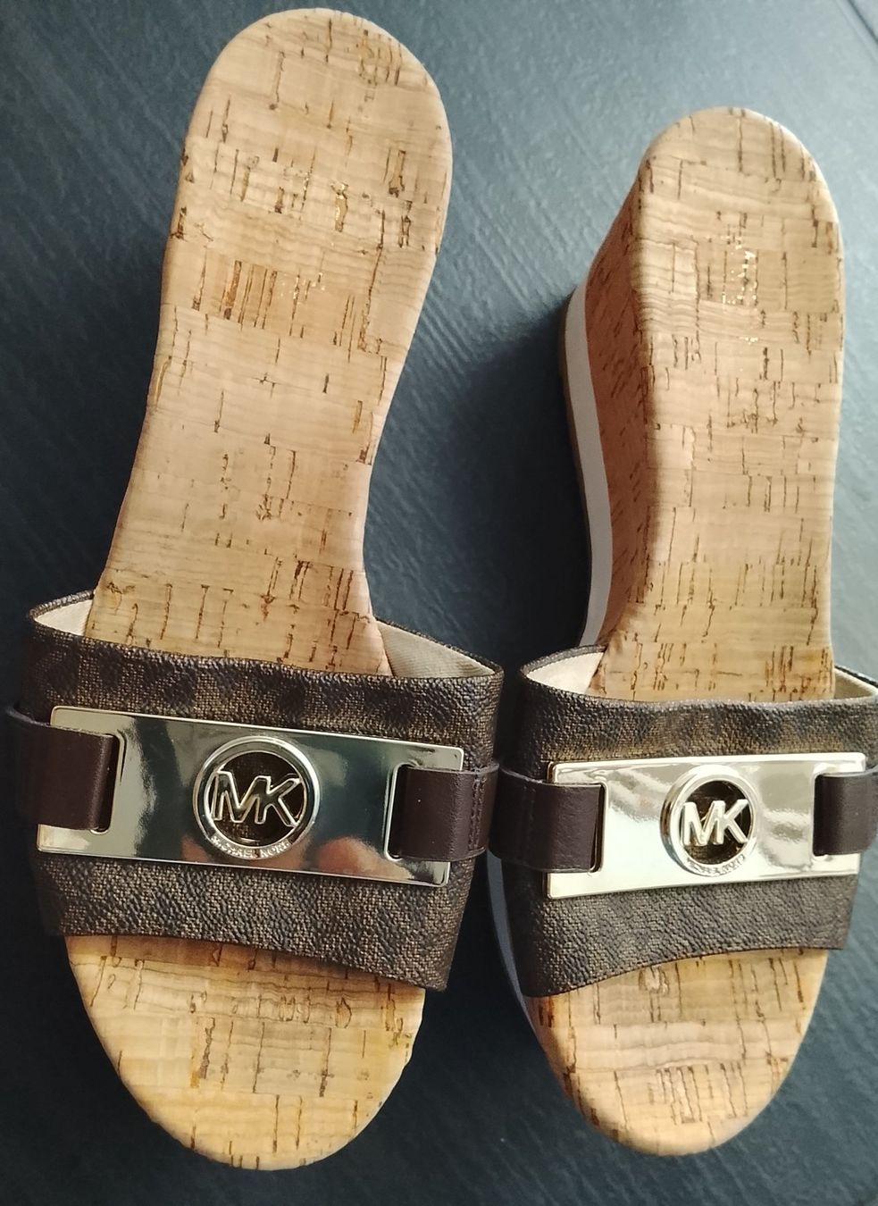 Michael Kors Scarpe da donna: Mules / sandales MK, neuves, taille 38.5 – Nuovo (secondo la descrizione) da Chavornay venduto da didou2009 1