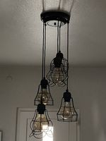 Suspension style industriel avec ampoules vintages