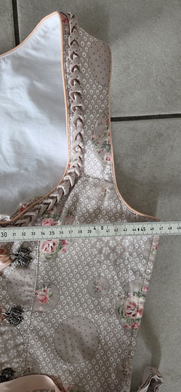 Vestiti: Dirndl Gr. 38/40 – Usato da Lyss venduto da Urma5 1