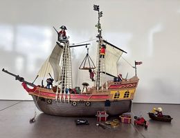 Playmobil Piratenschiff mit Beiboot und viel Zubehör!