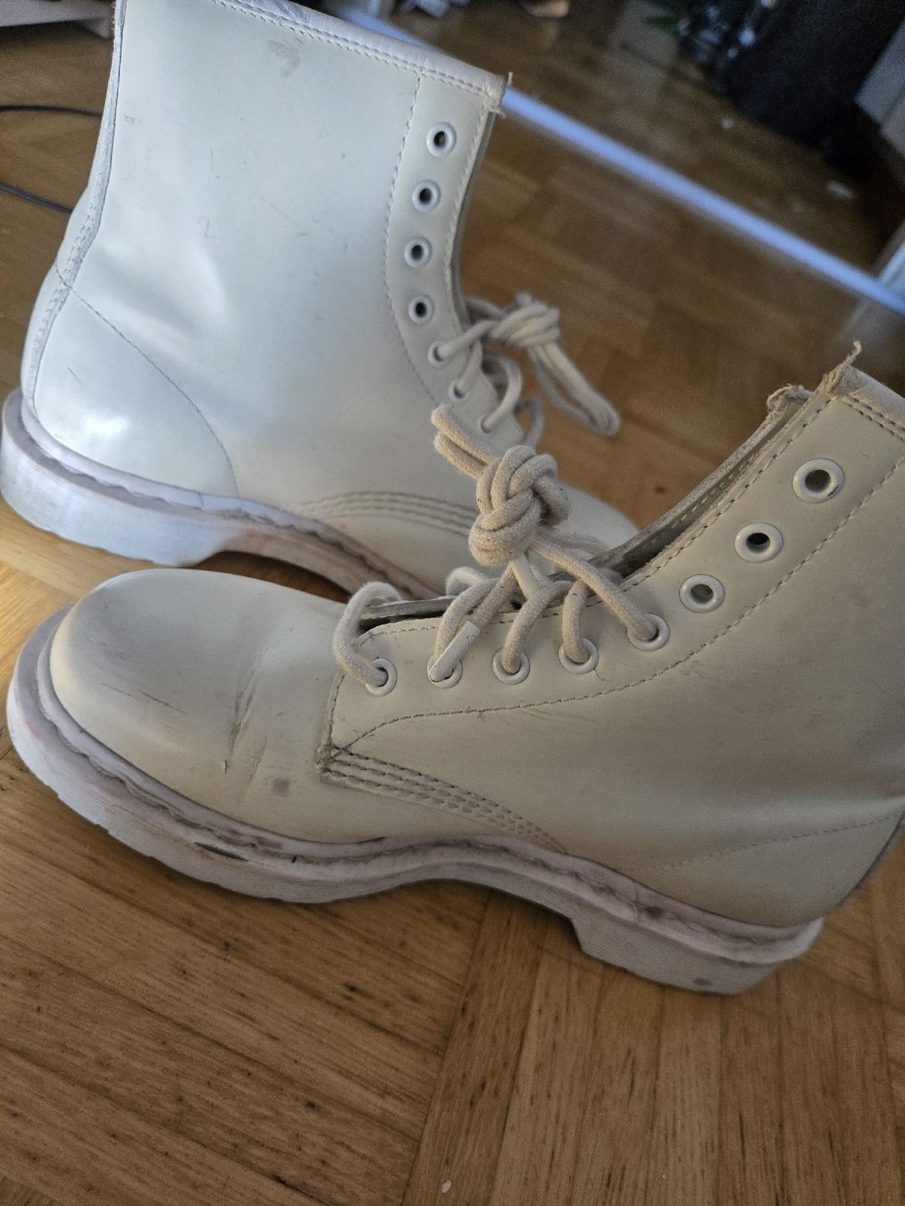 Dr. Martens Scarpe da uomo: Doc Martens mono white pointure 41 – Usato da Carouge GE venduto da lilysfc 1