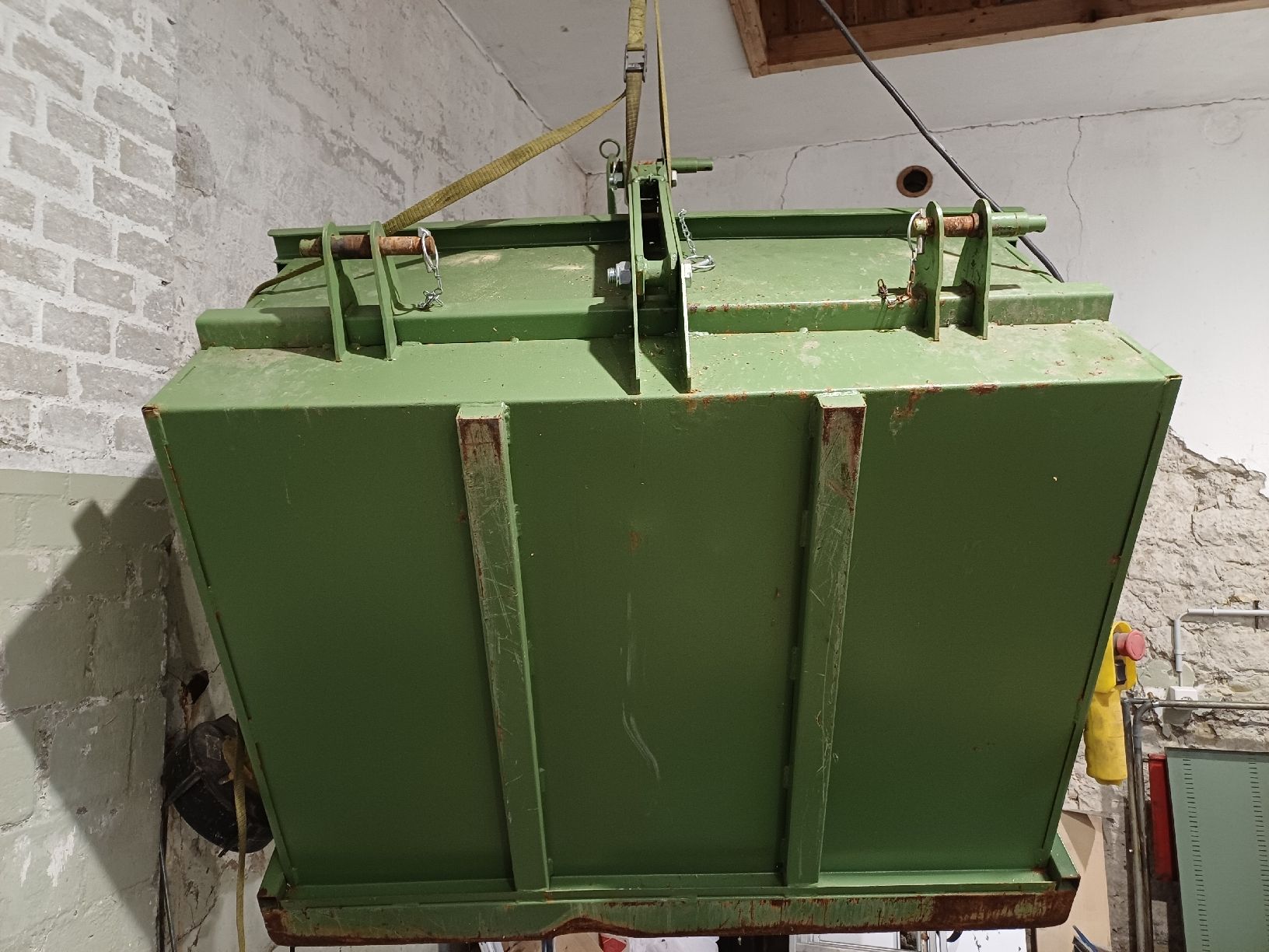 Accessoires tracteur, véhicule agricole: Heckschaufel Heckcontainer 120cm Kat 1 – D'occasion à Tobel par Schlufi501