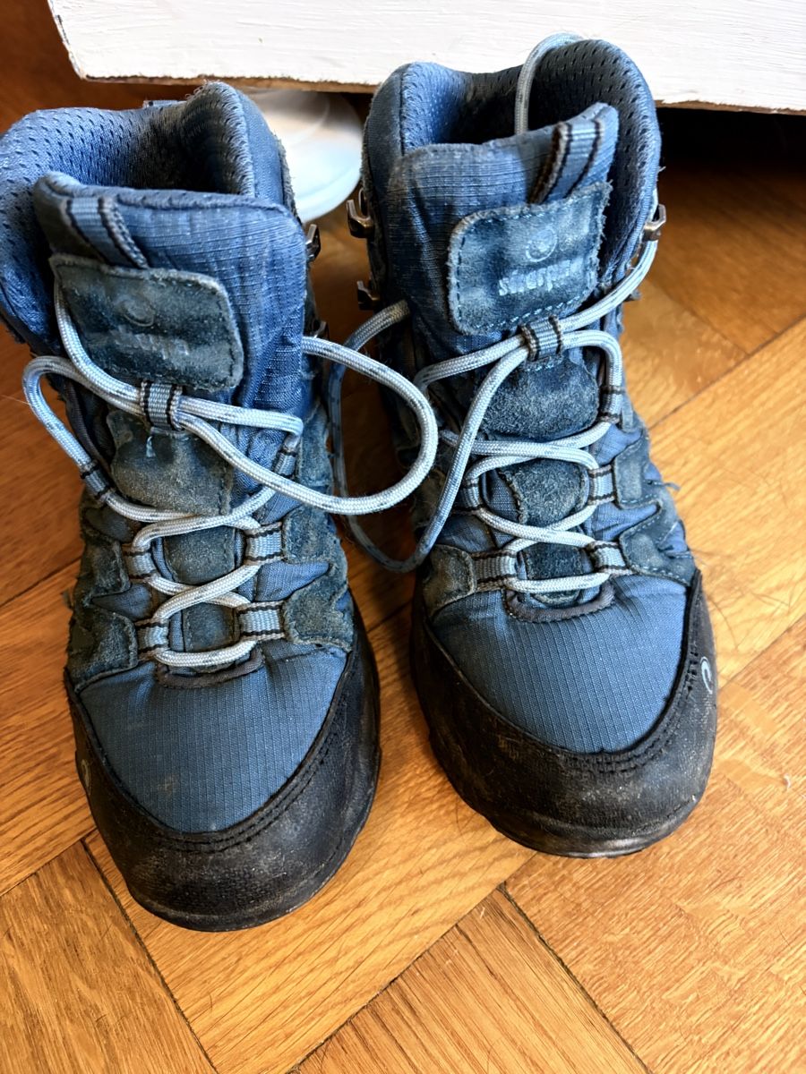 Schuhe für Jungen: Sherpa Wanderschuhe 34 – Gebraucht aus Riehen von Grayje4 1