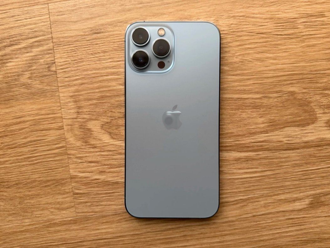 Apple Telefoni cellulari / Smartphones: iPhone 13 Pro Max (512GB) Akku 100% – Usato da Luzern venduto da Waince786 1