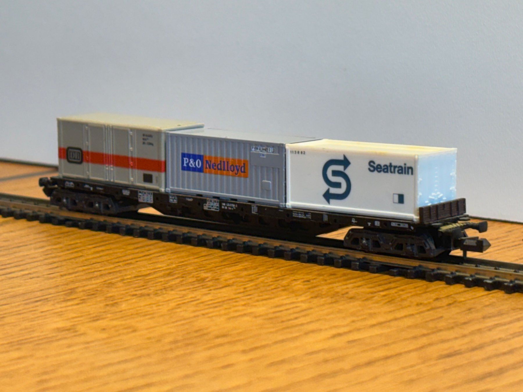 Modellini di ferrovie: L2423: Containerwagen (Spur N) – Usato da Birsfelden venduto da Birs_25