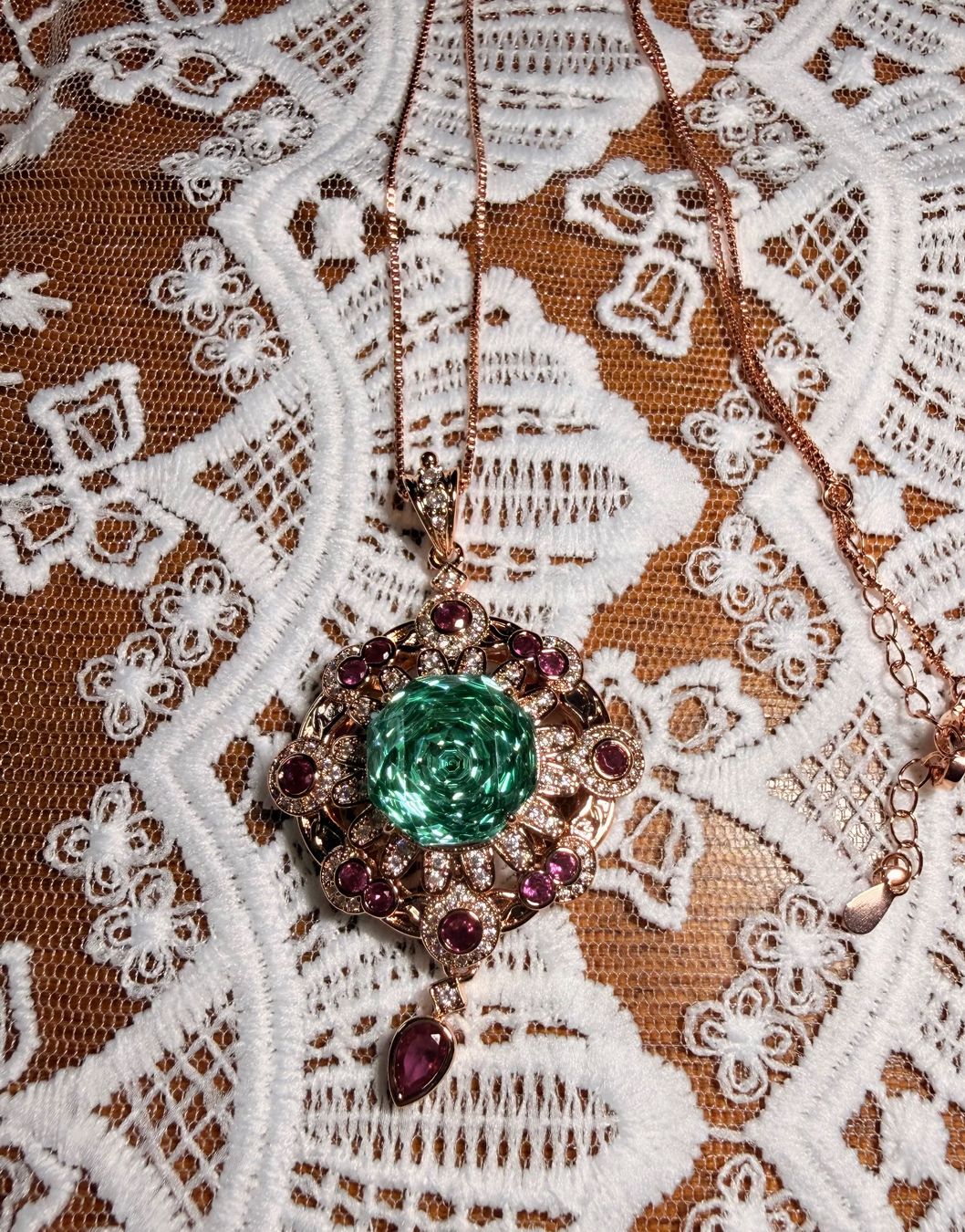 Ketten: Collier Souveraine – Neu und originalverpackt aus St-Maurice von Sandrinette123 4