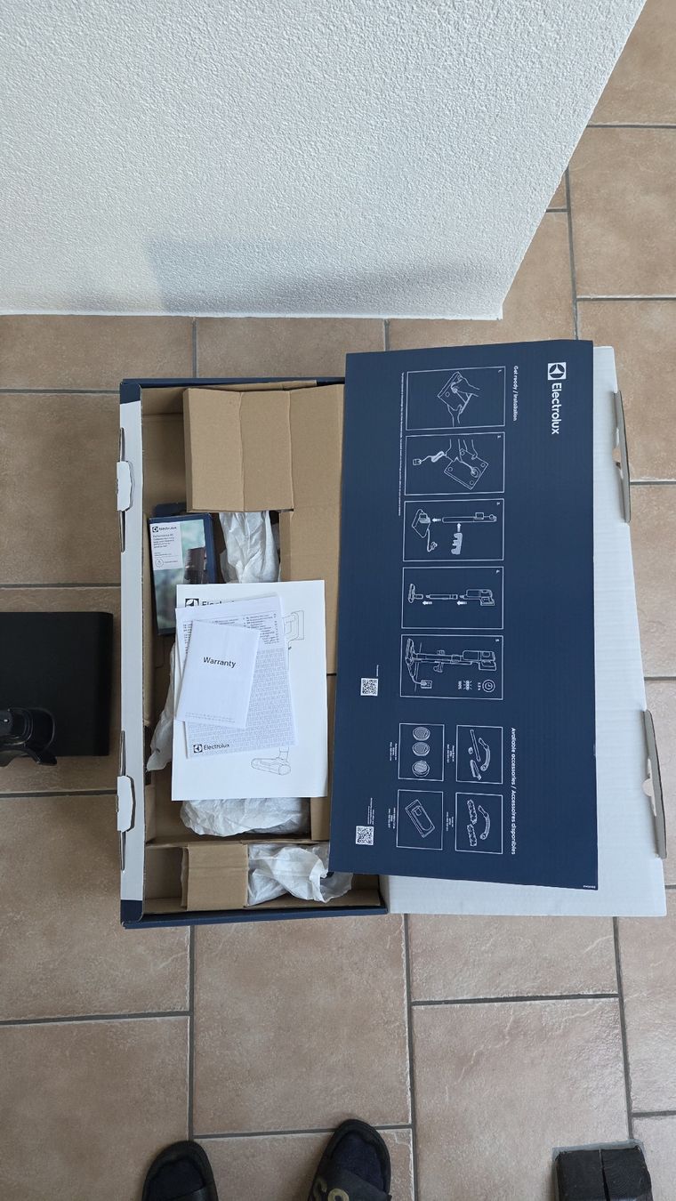 Electrolux Staubsauger & Zubehör: Aspirateur sans fil – Defekt aus Brügg BE von Gianma_7689 3