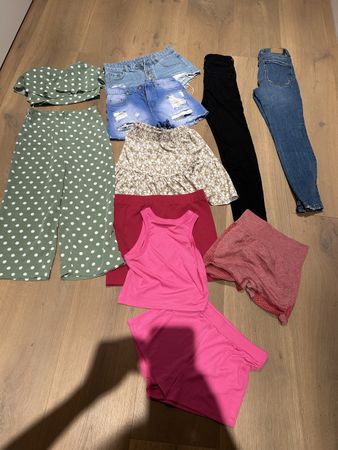 Kleiderpaket Damen Grösse xs/s 