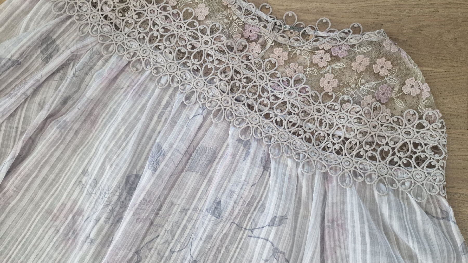 Camicette: Romantische Boho Bluse, Seide, Gr. S, Top-Zustand! – Nuovo (secondo la descrizione) da Bätterkinden venduto da SuchenFinden02 1