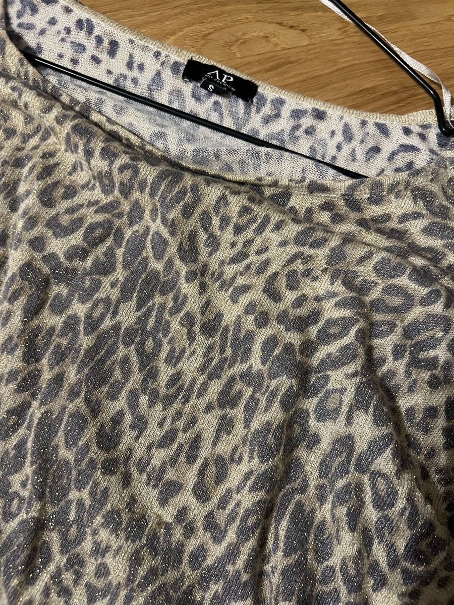 Top: Damen Pullover glitzernder Faden – Usato da Zürich venduto da R1908 1