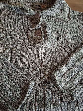 Pull court taille S marque Jelmoli 35% coton