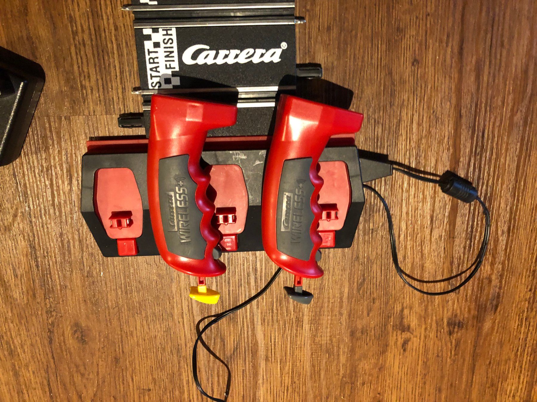 Carrera Rennbahnen: Carrera Digital 143 Wireless+ Anschlussschiene + Handregeler – Gebraucht aus Möriken AG von schmueke01 2