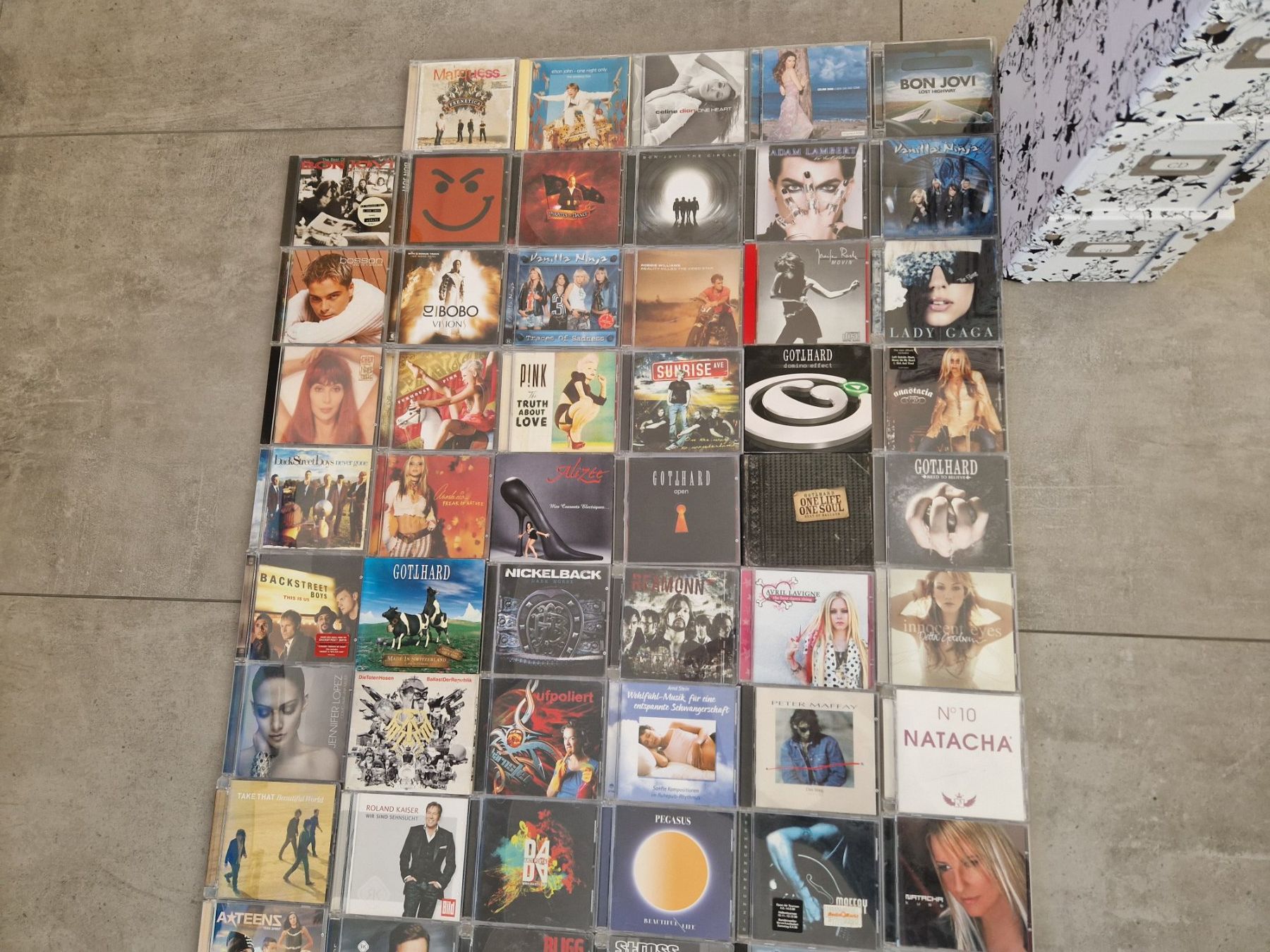 CD: CD Sammlung: Pop, Rock, Schlager – Usato da Dagmersellen venduto da ejord 2