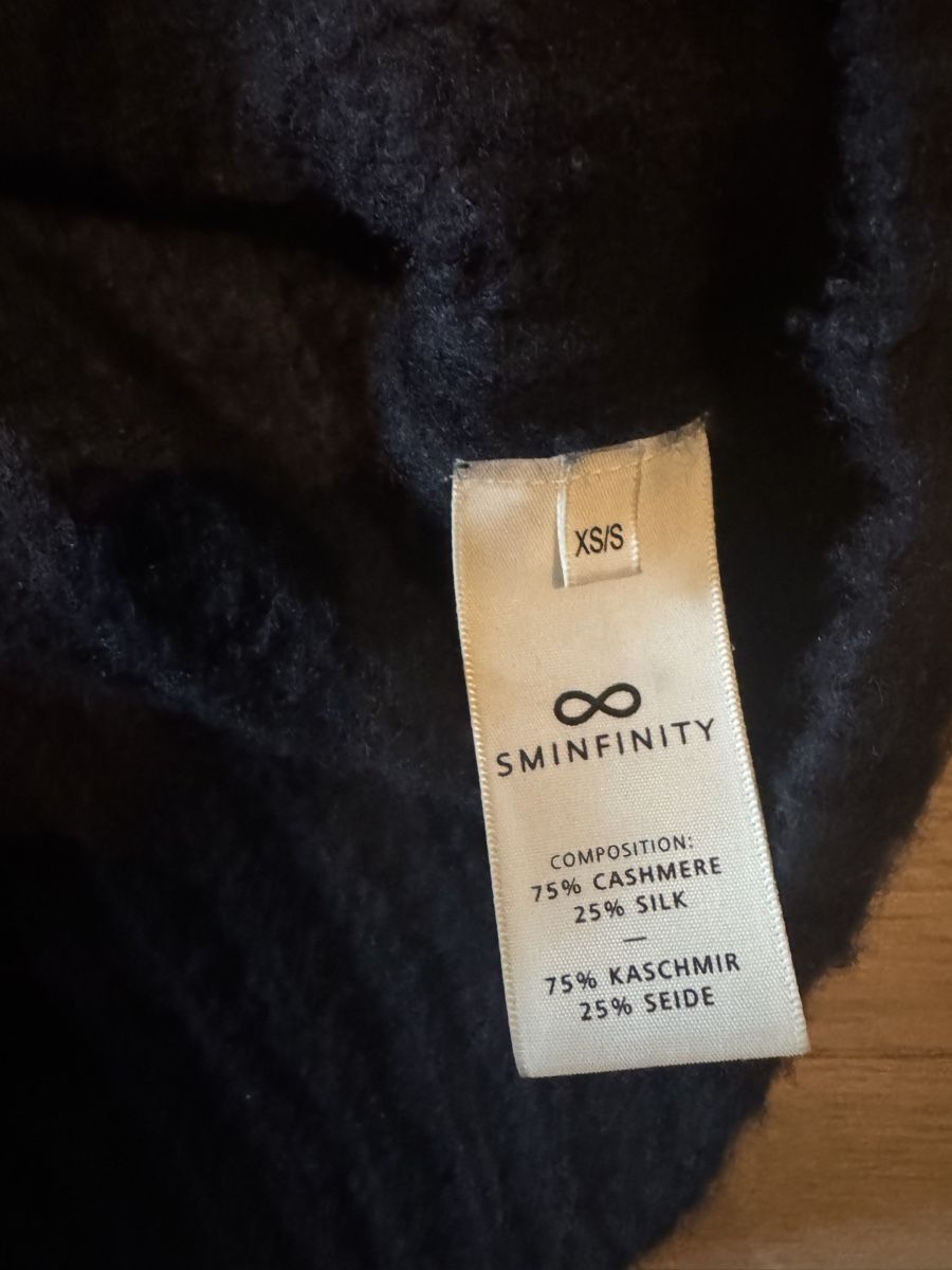 Pullover & Sweatshirts: Sminfinity Tollkragen Pullover – Gebraucht aus Uitikon Waldegg von Kuendig2011 2