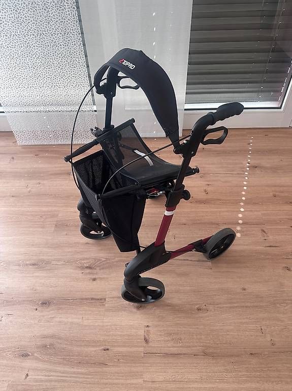 Aides à la marche: Rollator Topro Troja M – D'occasion à Märstetten par Luca6807