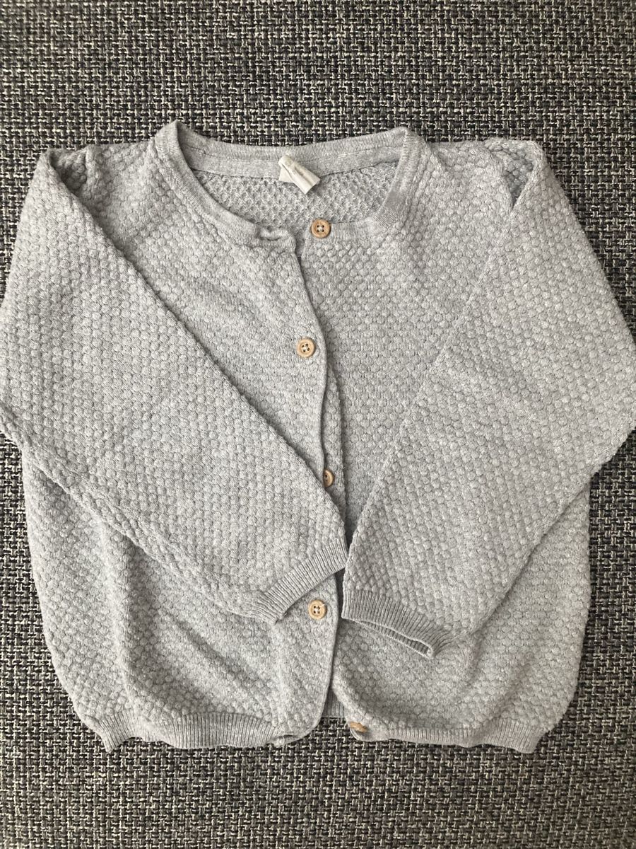 H&M Altro abbigliamento per bambino: Jaquette / cardigan H&M t. 92 – Usato da Genève venduto da Eschindler