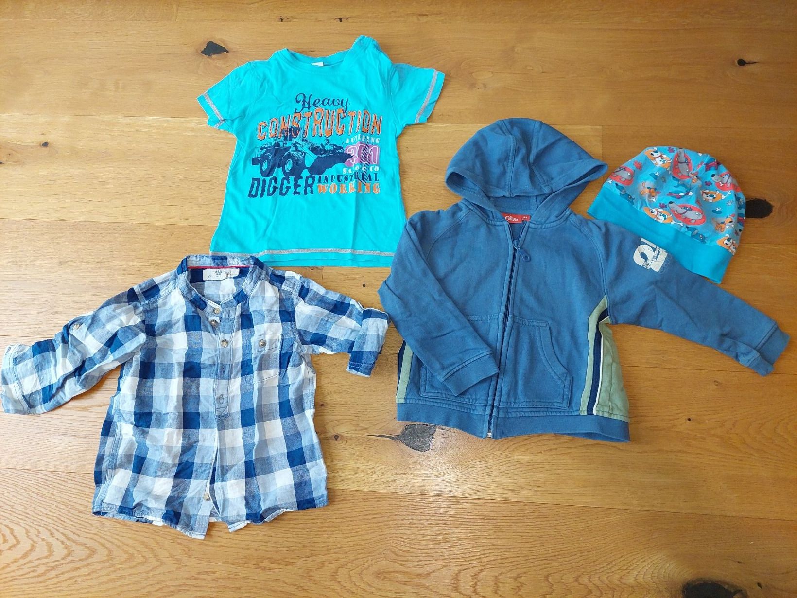 Lotti & Set di vestiti: Kleiderpaket Junge Gr. 92 – Usato da Bözberg venduto da Zimt104 1