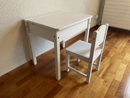 Kinderschreibtisch+Stuhl, weisses Holz, gebrauchter Zustand