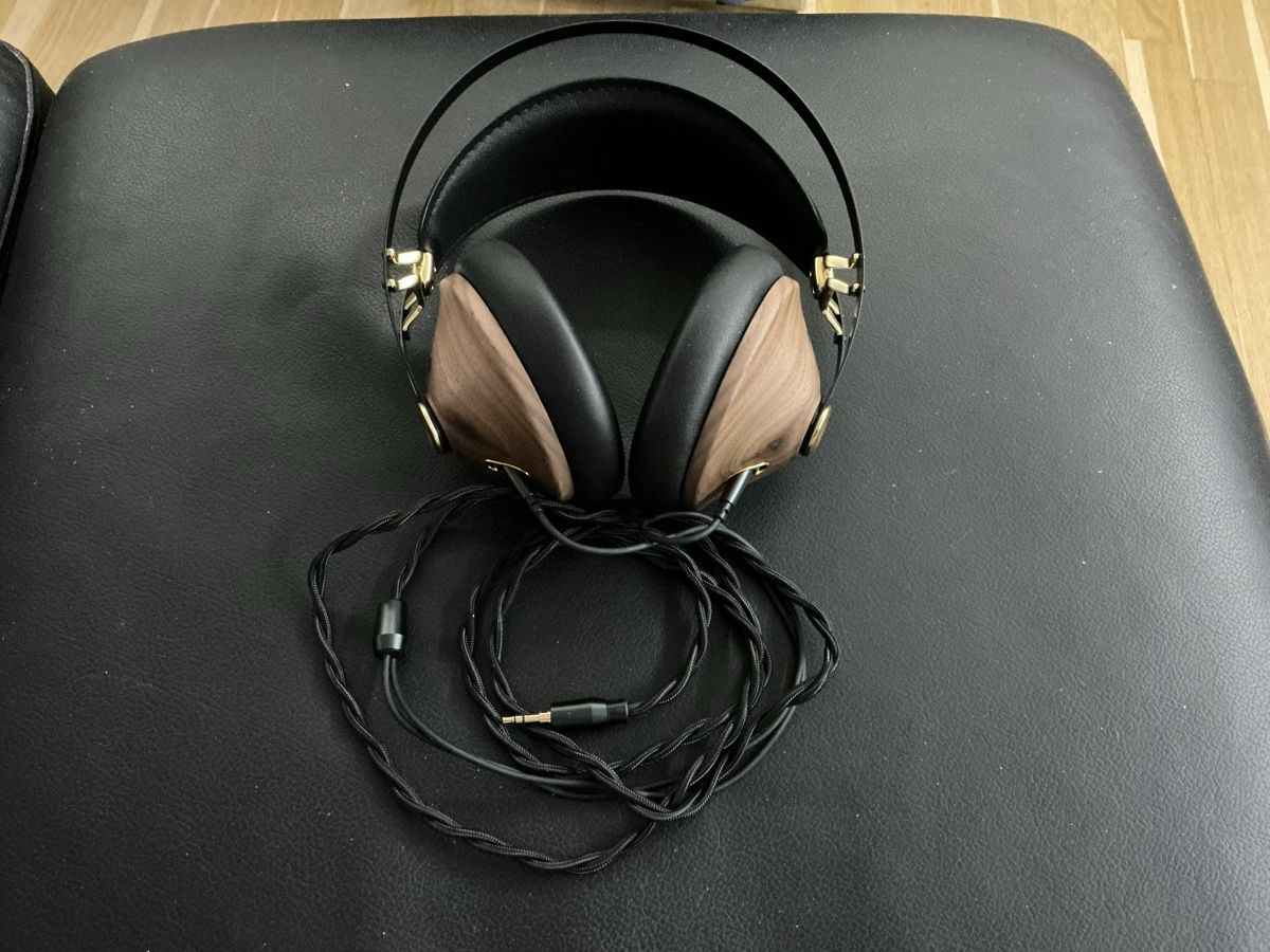Cuffie: Meze Audio 99 Classics V2 – Nuovo (secondo la descrizione) da Basel venduto da kahuna25