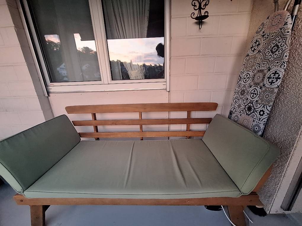 Bänke: Gartenbank/Gartensofa Lounge Akazie – Gebraucht aus Schaffhausen von ell_lrs7 1