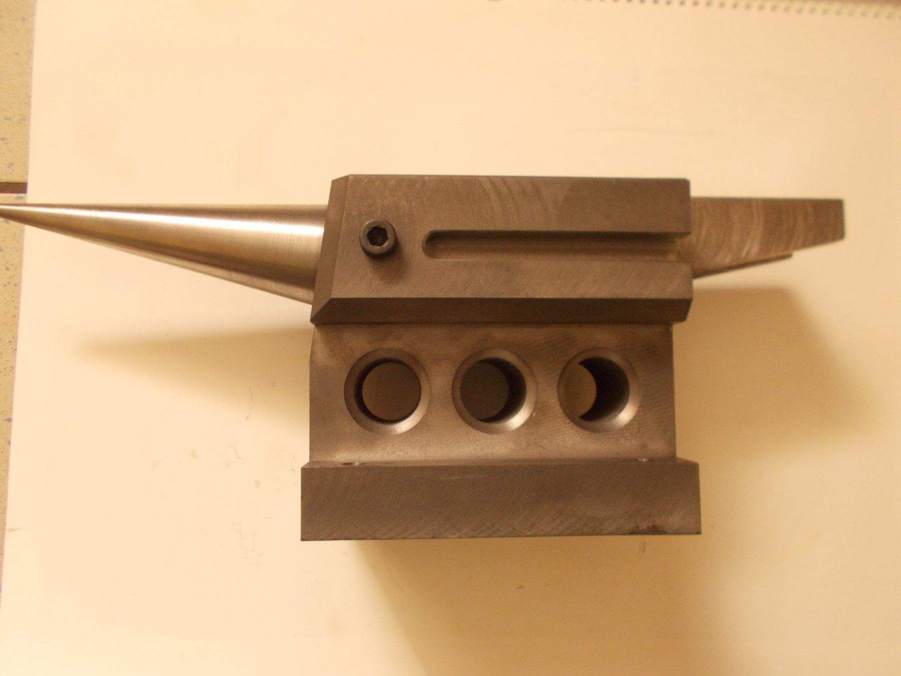 Attrezzi da lavoro: KLEINER AMBOSS METALL. 18 Kg. – Nuovo (secondo la descrizione) da Romanshorn venduto da Legere8 2