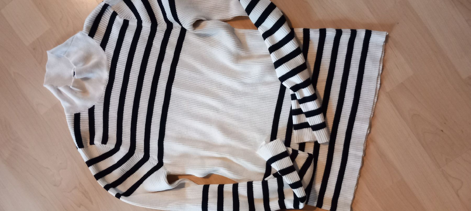 Lotti di vestiti: Schönes Kleiderpaket Gr. ca. 38 – Nuovo (secondo la descrizione) da Rebstein venduto da bestforyou 1