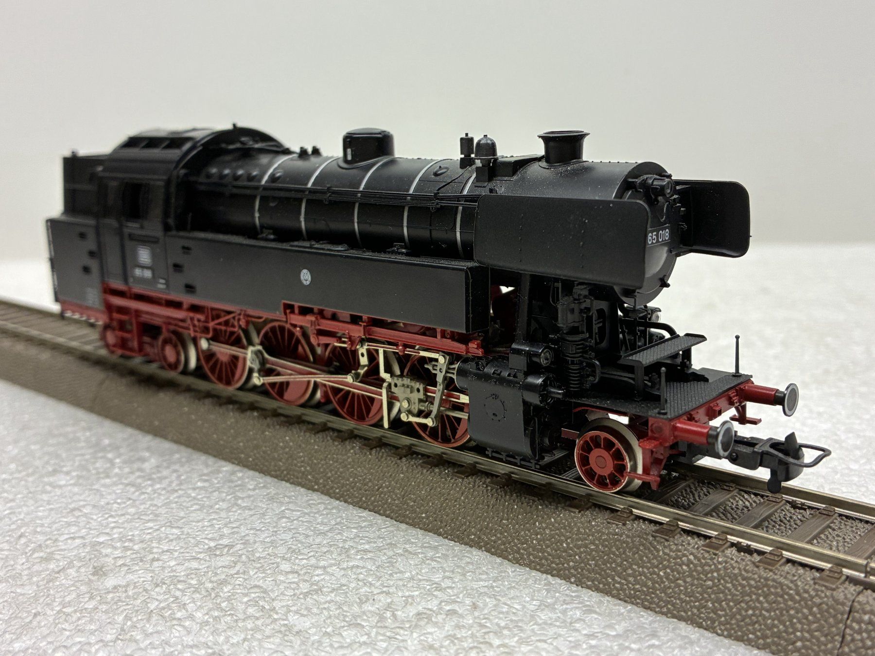 Fleischmann Modelleisenbahnen: Fleischmann H0 Digital= Dampflok DB 65 018 – Gebraucht aus Thun von retoolinoo 3