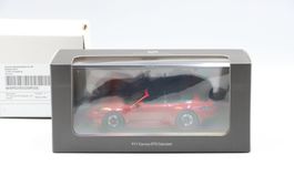 Porsche 911 992 Carrera GTS Cabriolet 2022 1:43 Minichamps