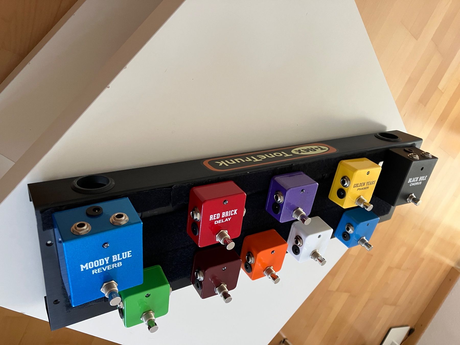 Strumenti musicali: Boutique Pedals bei Henretta Engineering – Usato da Eiken venduto da Vivaldi01 1
