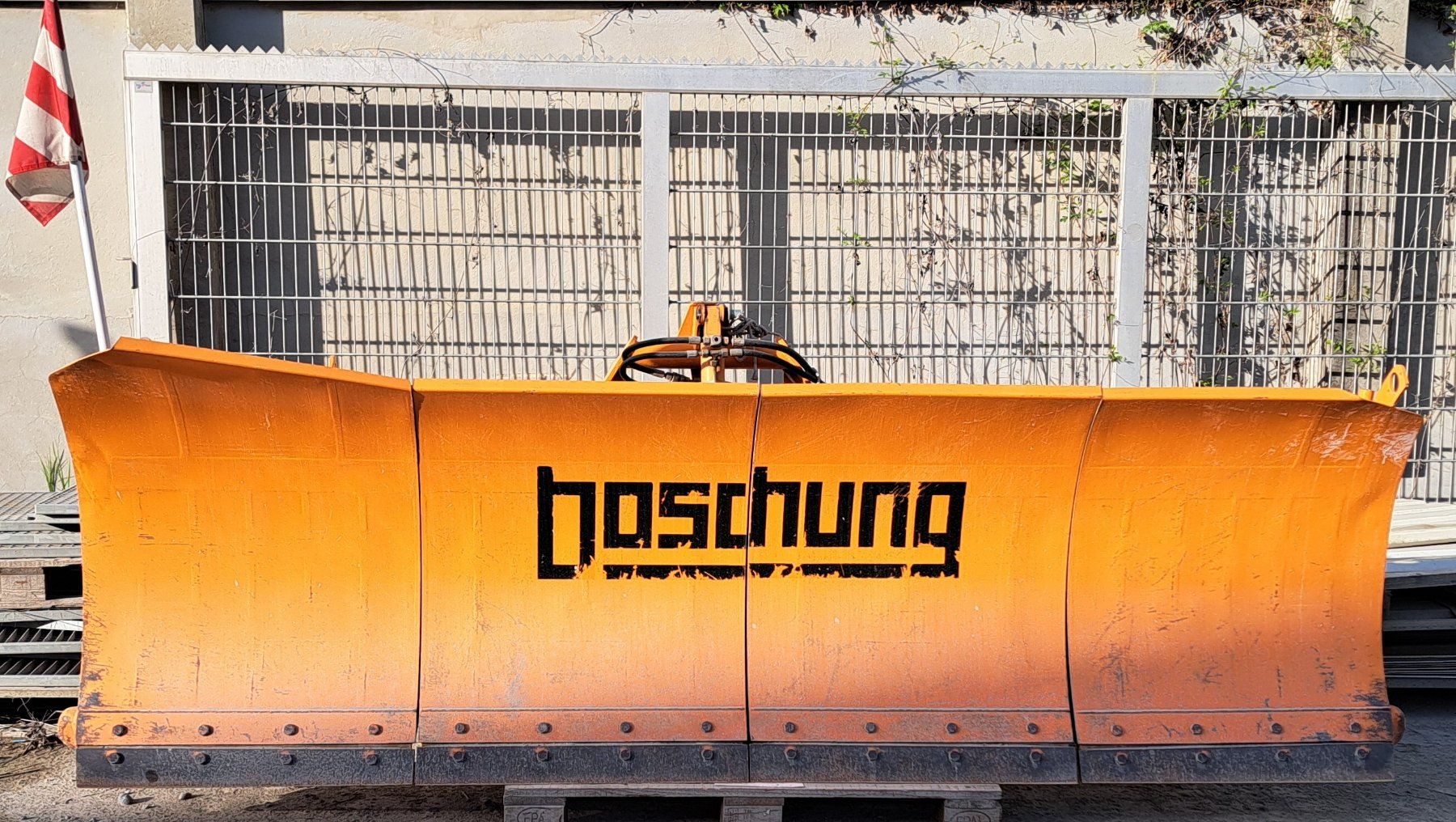 Boschung Sgombero neve: Schneepflug Boschung – Usato da Lyss venduto da chr_2n7x